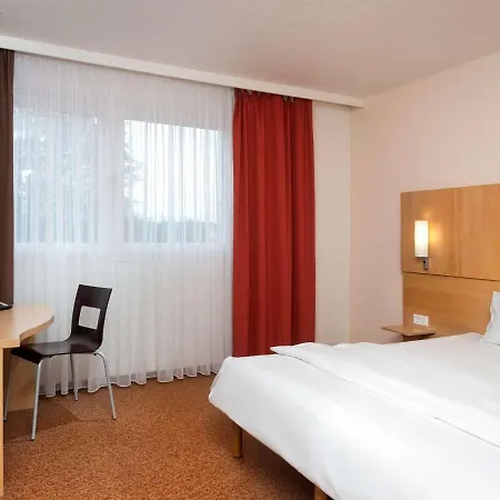 Ibis West Hotel